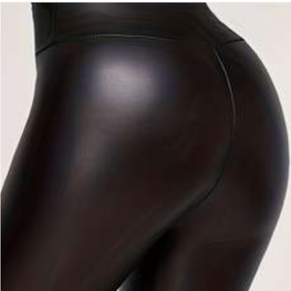 EUC SHINESTAR Faux Leather Shiny Stretchy Black Leggings High Waist Plus Sz 2X - Picture 13 of 14